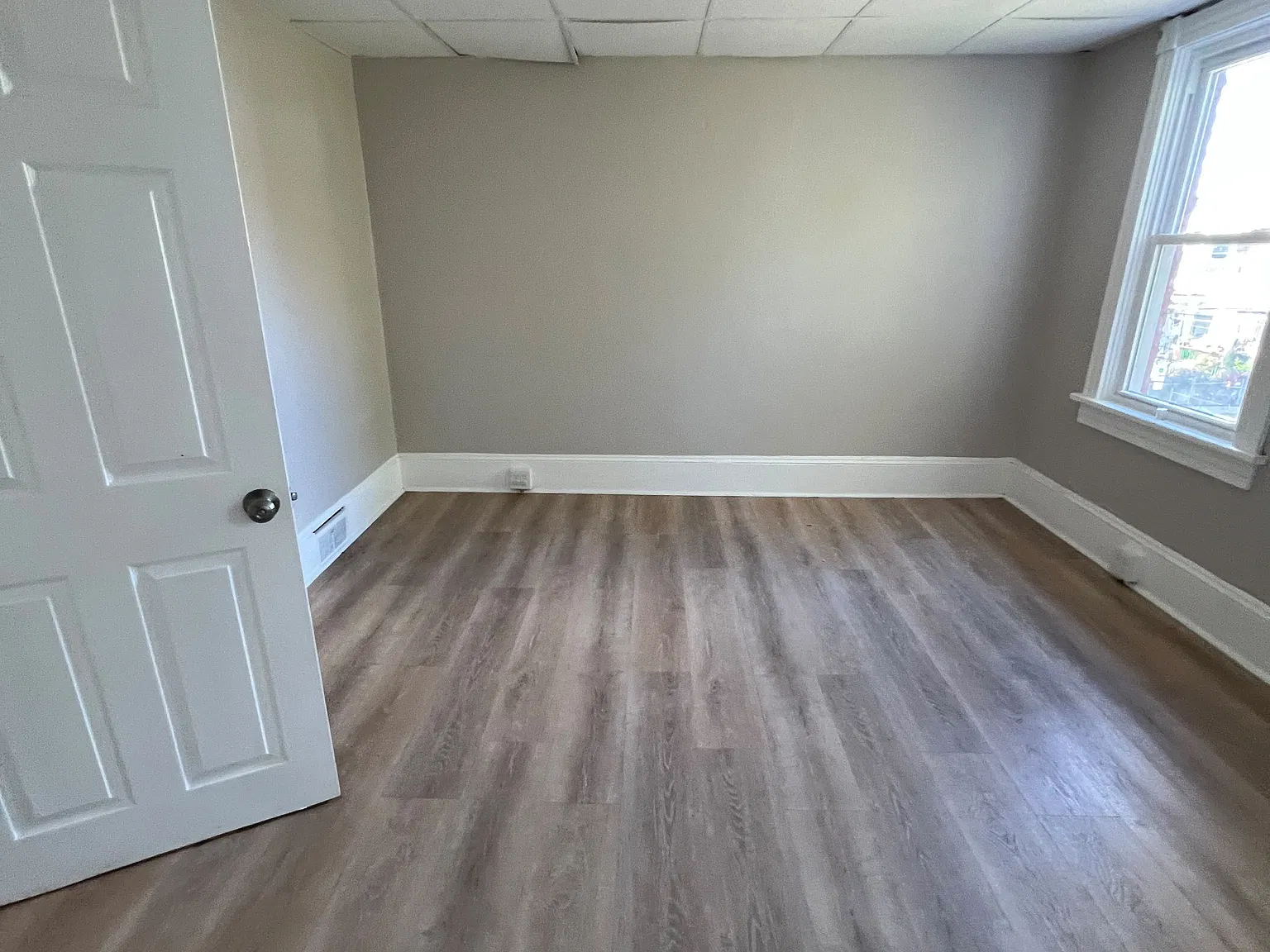 3 bed, 1374 sqft, $1,550 — Photo 4