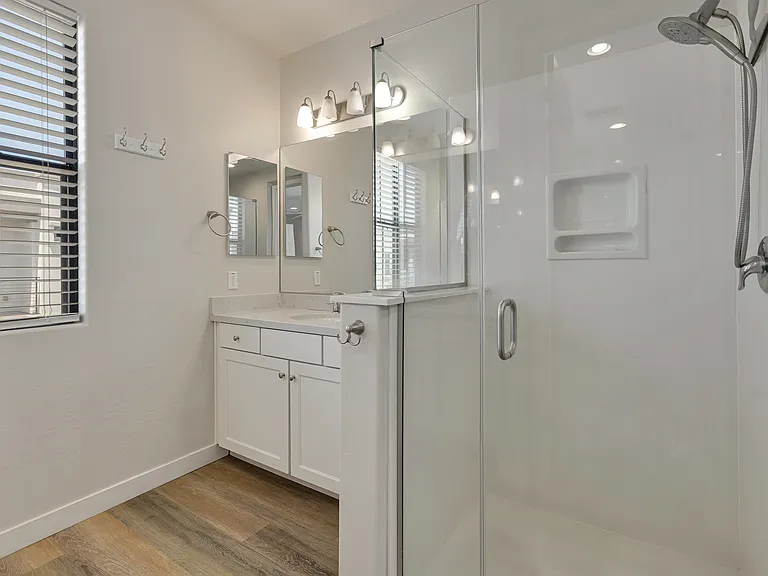 4235 N 26th St #13 — Photo 16