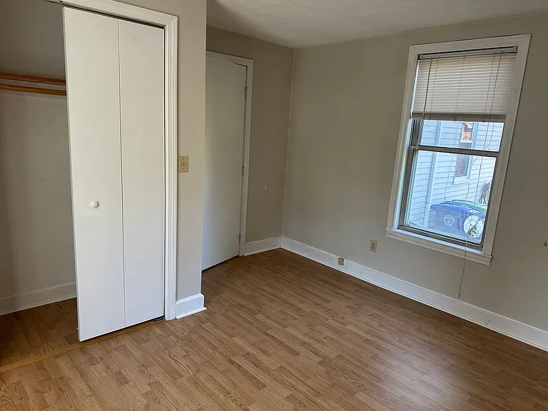 25-27 French Ave #1 — Photo 8