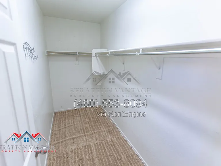 1423 N 81st Ave — Photo 29