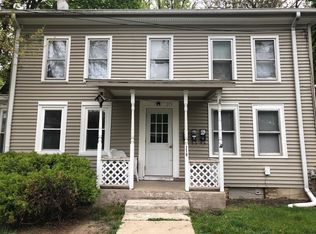 219 Church St APT 1, Batavia, IL