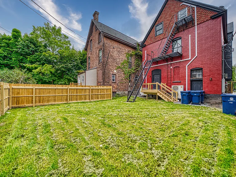 46 Allen St #3 — Photo 17