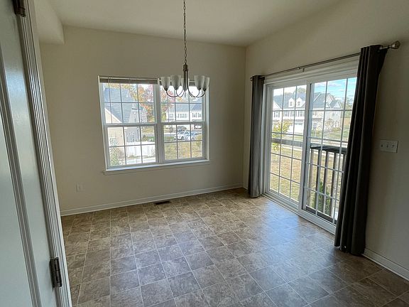 4th image of 120 Jenny Dr