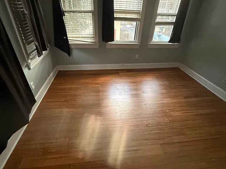 717 W Clay St — Photo 16