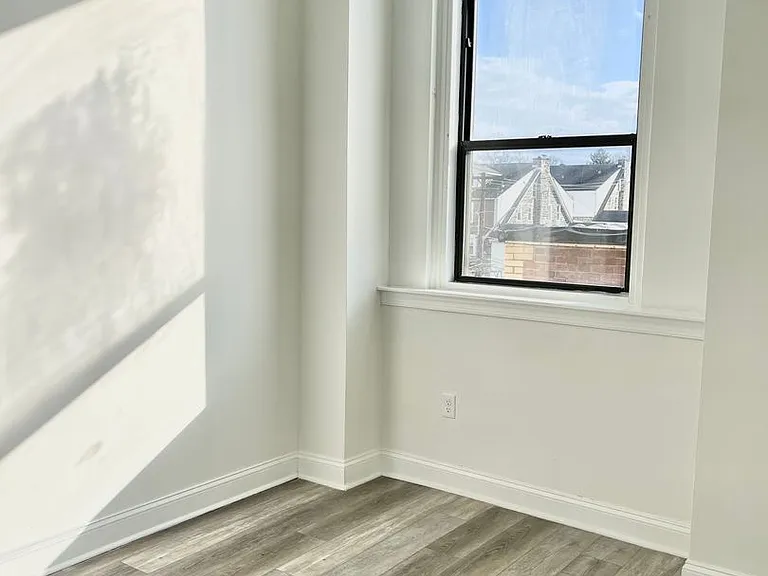 6800 Market Residential — Photo 4