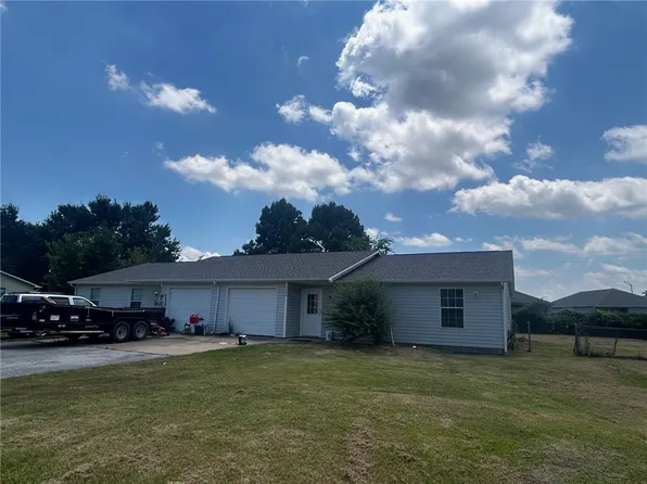 22037 Cheryl Dr, Siloam Springs, AR 72761