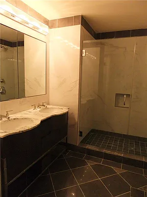 Rented by R New York | media 8
