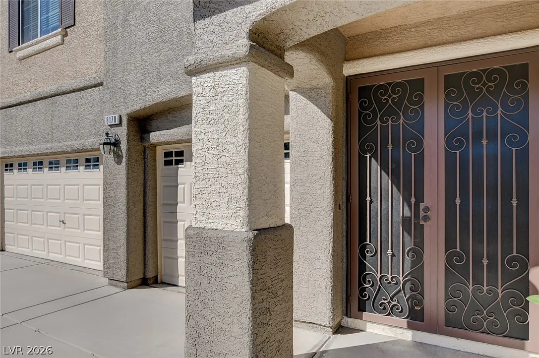 4 bed, 3.0 bath, 2971 sqft, $3,000 — Photo 4