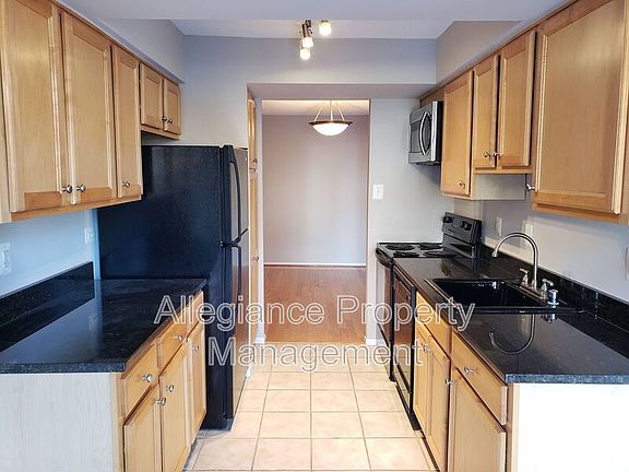 3rd image of 4500 S Four Mile Run Dr APT 131