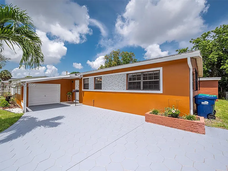 19401 NW 23rd Ave — Photo 25