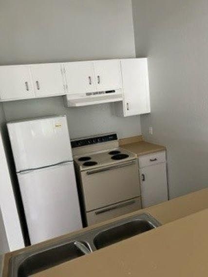 1st image of 490 Highland Ave APT 30