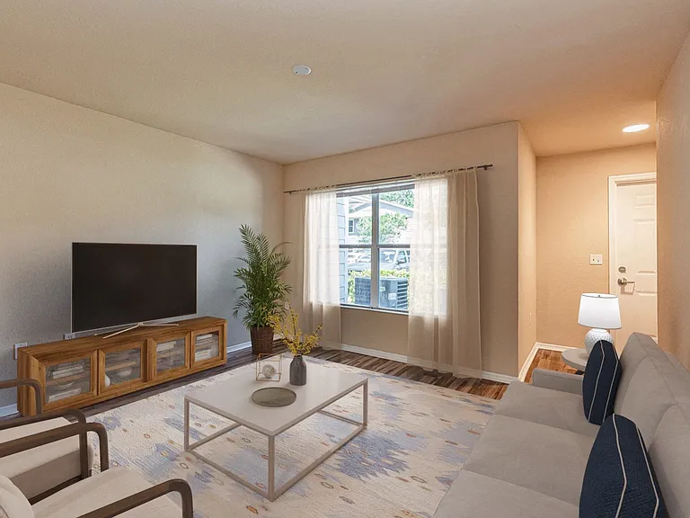 Enclave at Pine Oaks — Photo 28