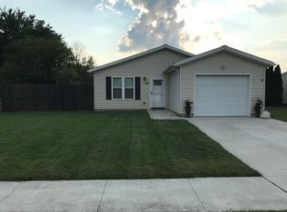 109 Birch St, Jackson Center, OH 45334