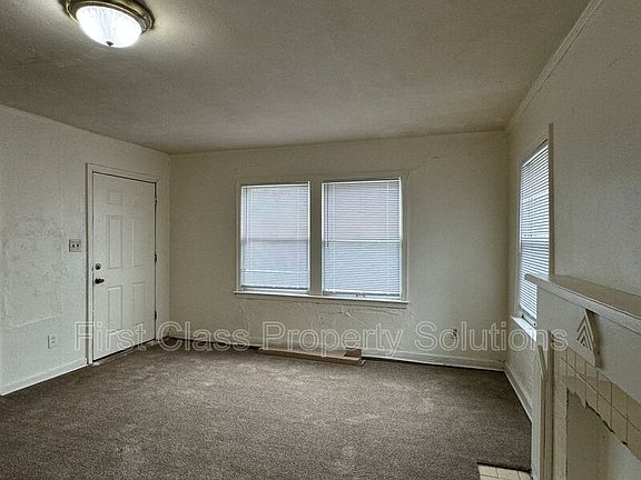 4th image of 1904 NE 25th St