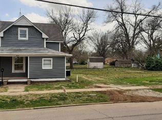 615 Church St, Neodesha, KS 66757