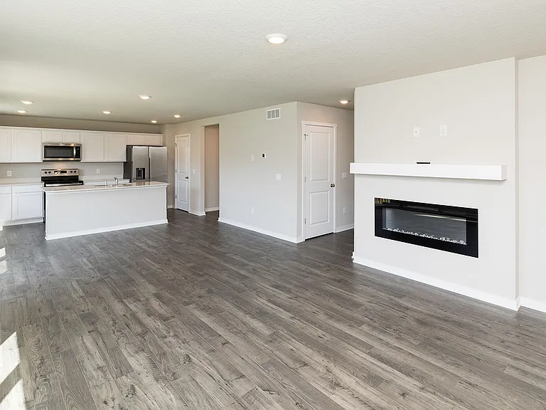 514 Elizabeth Ln NW — Photo 8