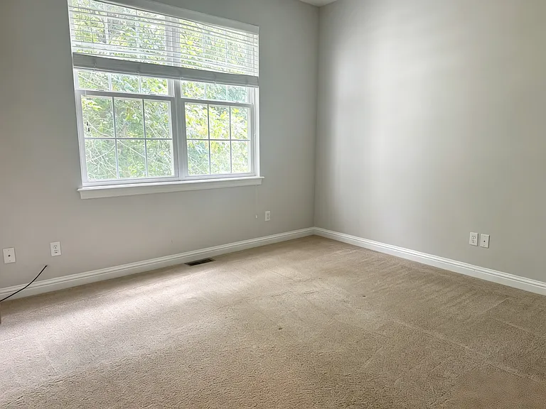 1303 Priscilla Dr — Photo 16