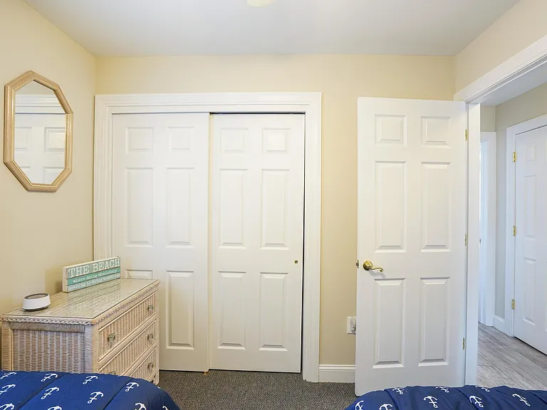 1248 Bay Ave — Photo 24