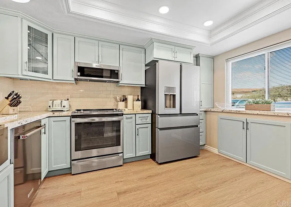 2505 Navarra Dr