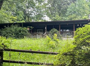 420 Powder House Rd, Powell, TN 37849
