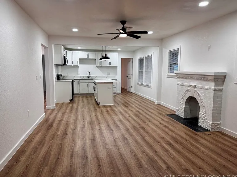 730 N Delaware Pl — Photo 4