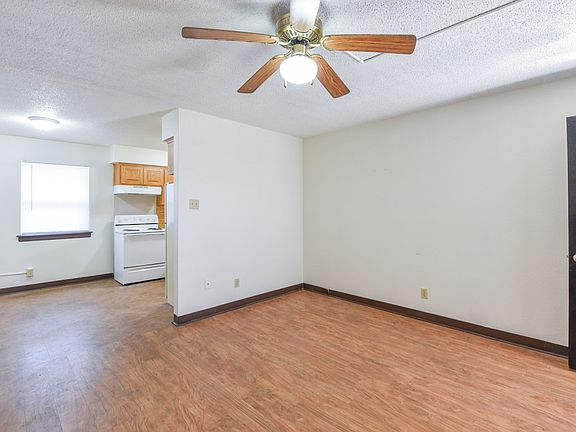 2nd image of 914 S 25th St #11019791