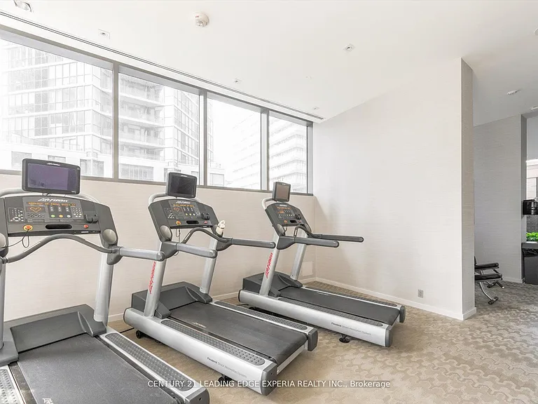 42 Charles St E #2309 — Photo 36