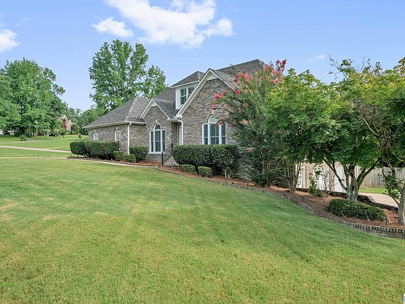 3rd image of 8016 Creekstone Cir