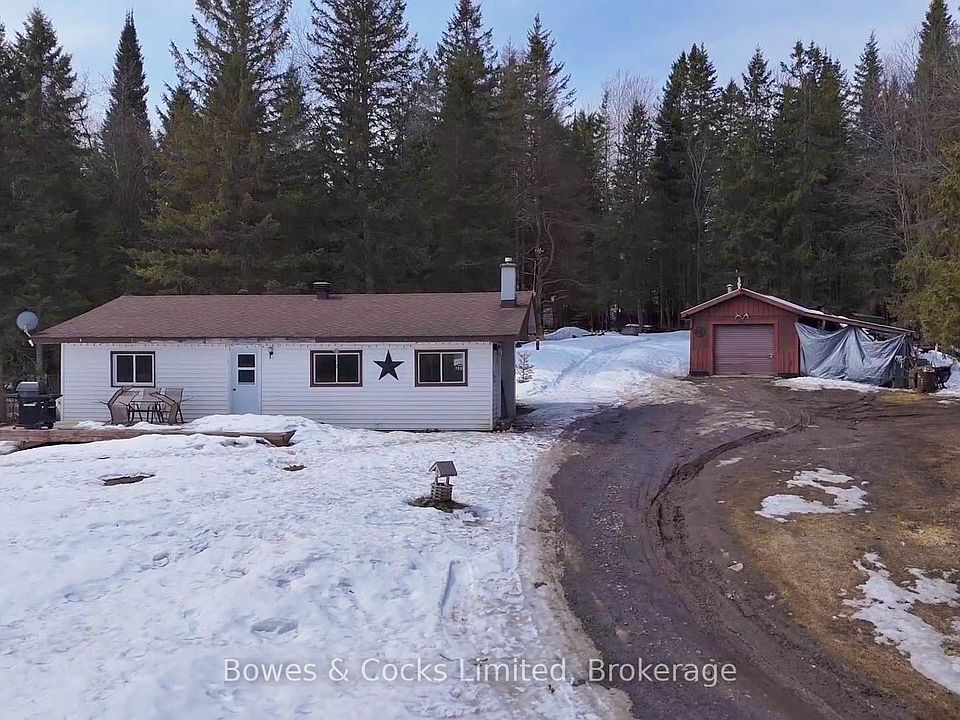 1st image of 1046 Detlor Rd