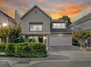 130 Plum Ct, Mountain View, CA 94043