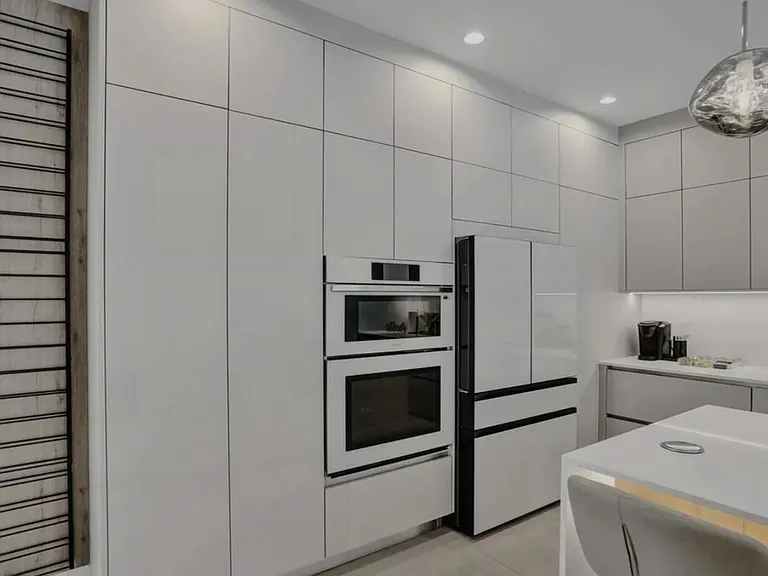 828 SW 16th St — Photo 5