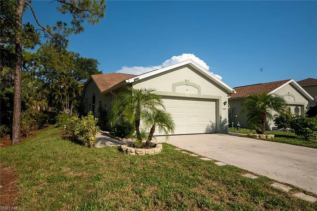 3 bed, 2.0 bath, 1400 sqft, $4,500 — Photo 3