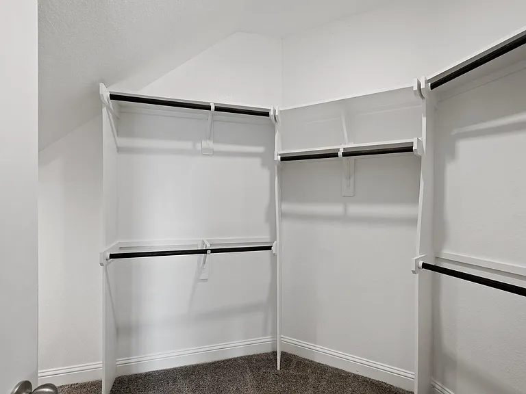 10114 Native Grove Dr — Photo 17