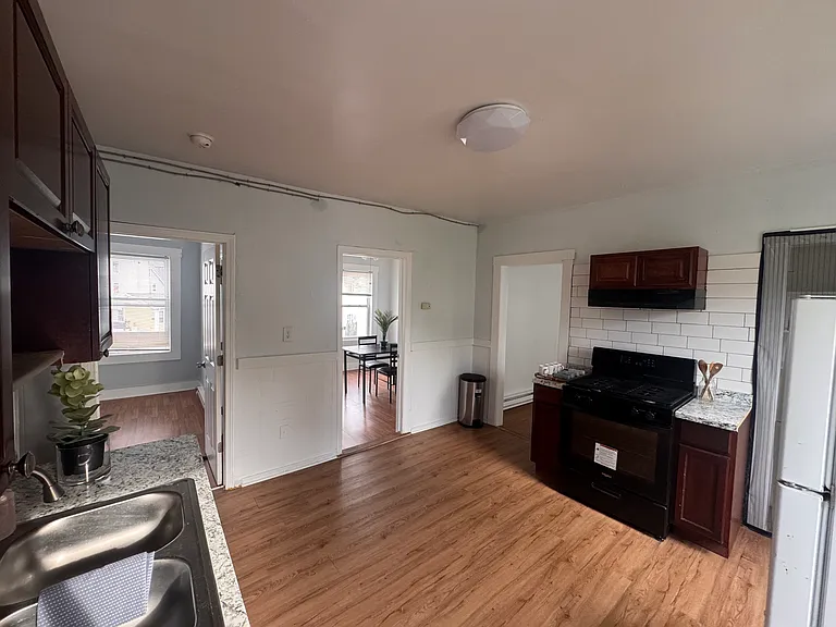 111 Southgate St #2 — Photo 12