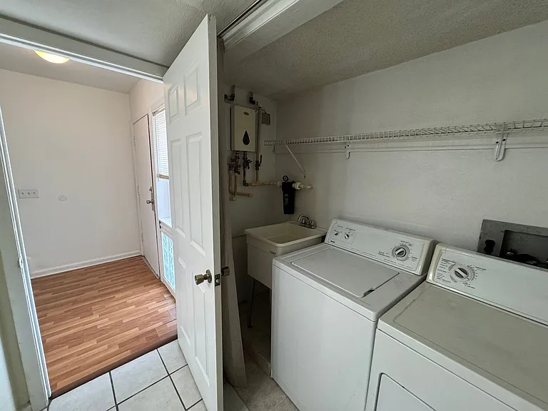 6061 Windhover Dr #10-D10 — Photo 23