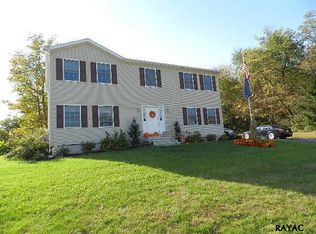 210 Bankert Rd, Hanover, PA 17331