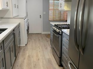 924 Alta Loma Dr, Corona, CA 92882