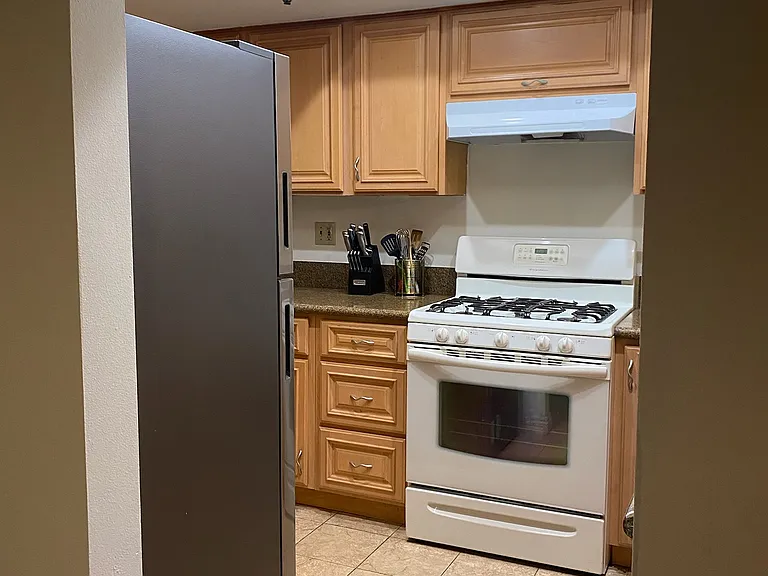 315 Cameron Pl #3 — Photo 5