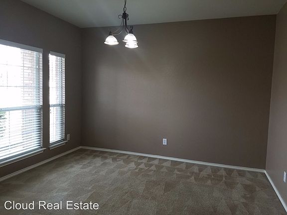 2nd image of 1802 Lobrecht Ct
