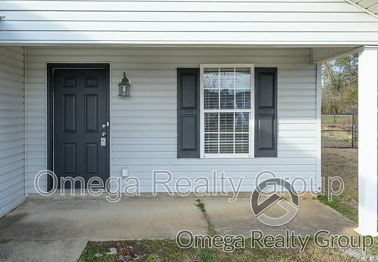 18488 Thoroughbred Dr — Photo 4