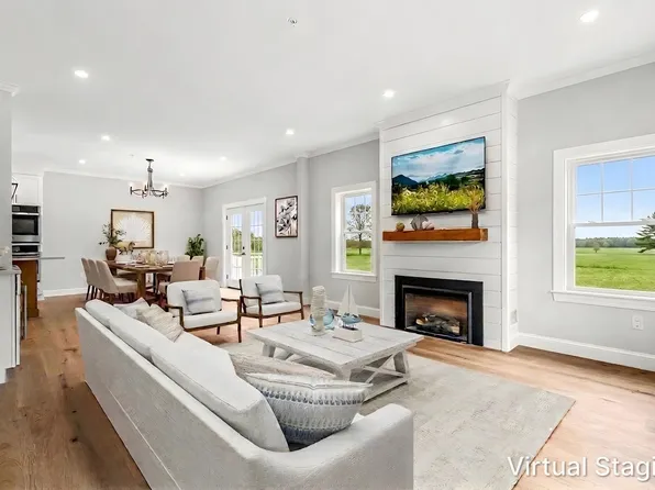 13 Whitman Cir #13, Bellingham, MA 02019