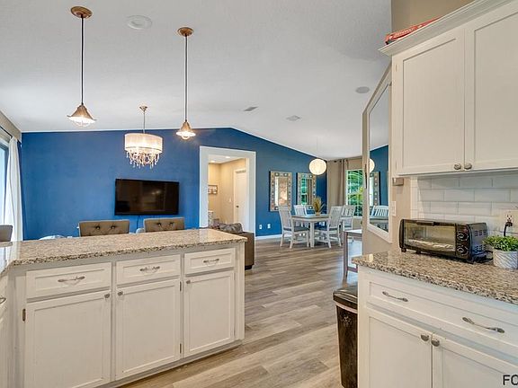 4th image of 181 Bridgehaven Dr