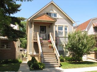 5230 W Strong St, Chicago, IL 60630