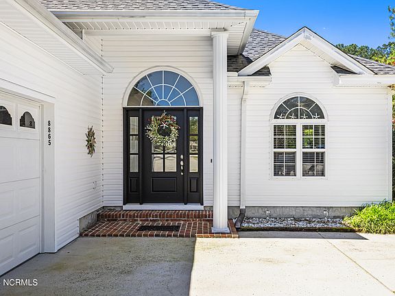 3rd image of 8865 Lagonia Court NW