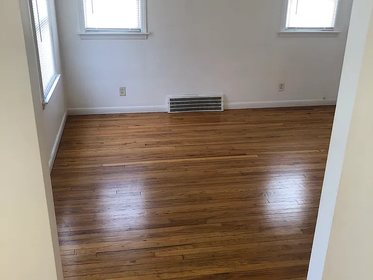 6506 Grandville Ave — Photo 5