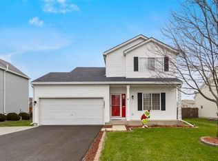 1251 Cottonwood Dr, Aurora, IL 60506