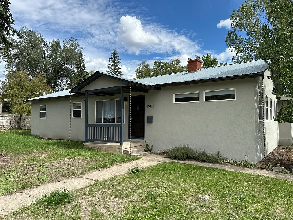 1908 Forest Ave