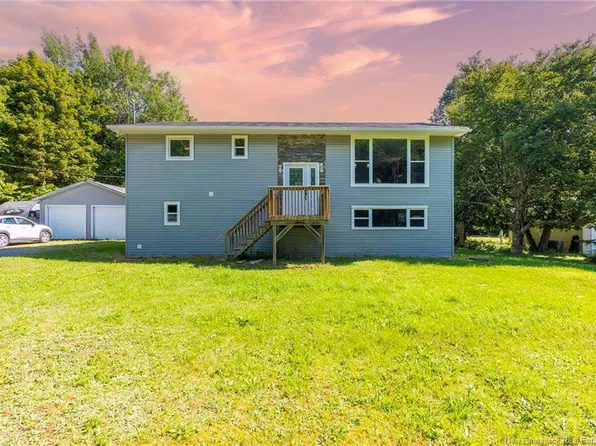 214 Hammond River Rd, Quispamsis, NB E2G 1G4