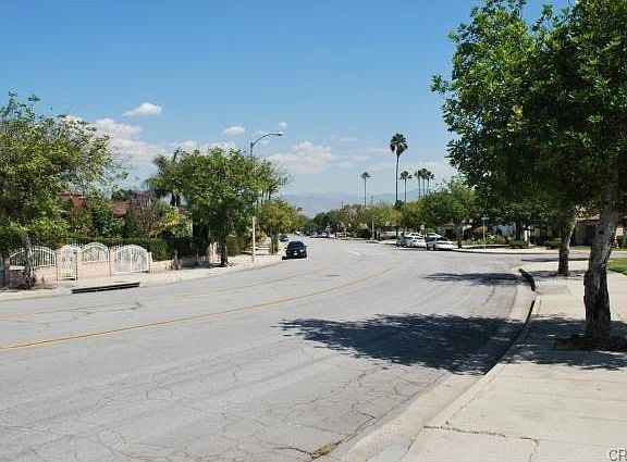 5th image of 805 El Mercado Ave