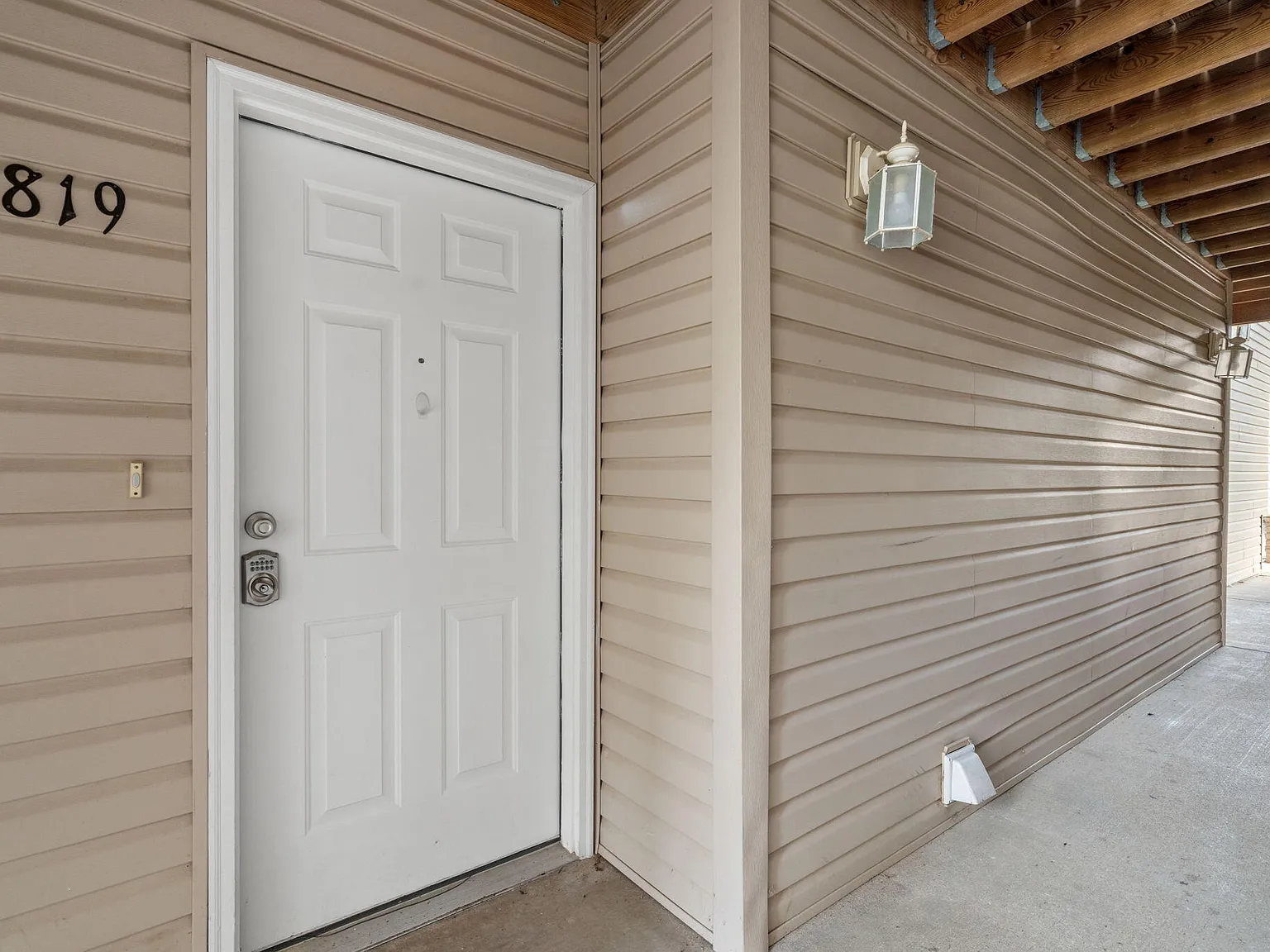 1 bed, $995 — Photo 2